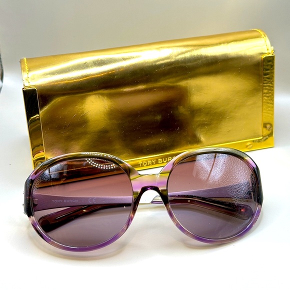 Tory Burch Sun Glasses in good condition - Picture 4 of 6